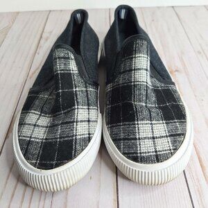 Nautica Women's Conaway slip on sneaker plaid size 6.5